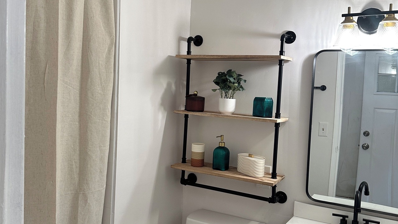 Photo of Bathroom in Wheatley Heights