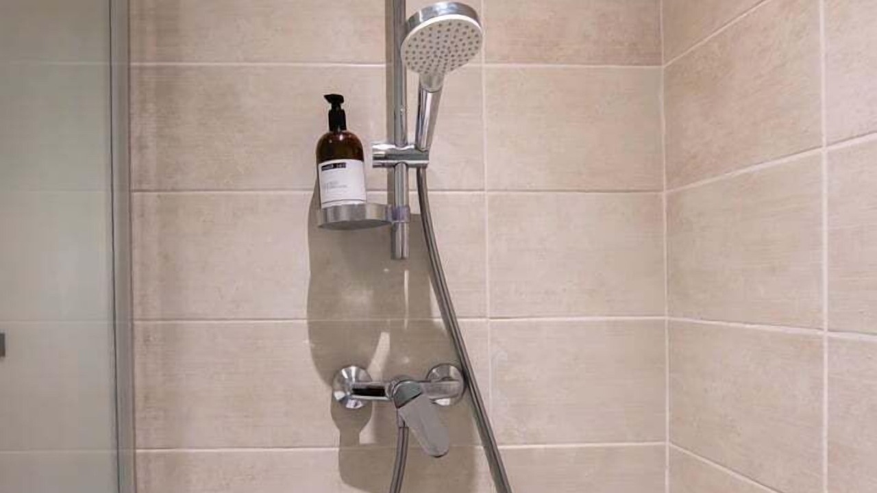 Photo of Bathroom in Griffon - Royale