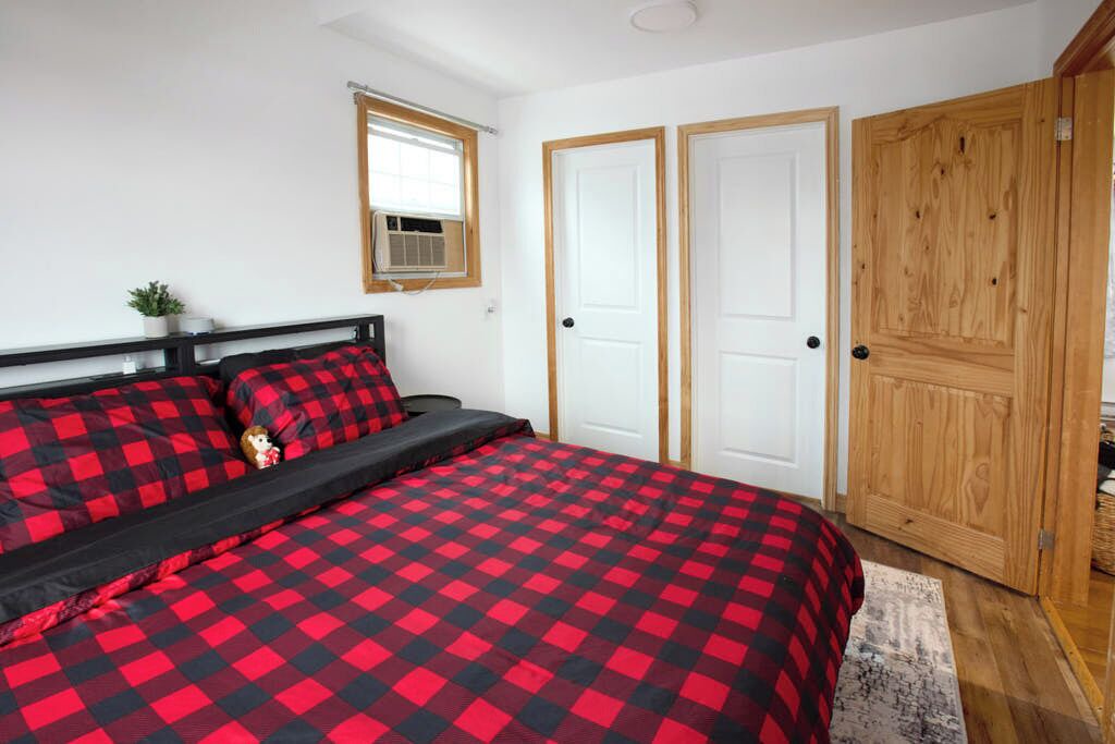 Photo of Bedroom in Quinte West