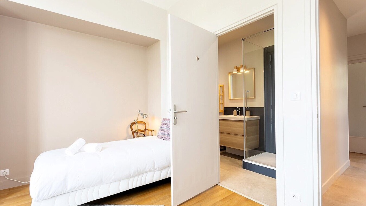 Photo of Bedroom in Tours City Centre