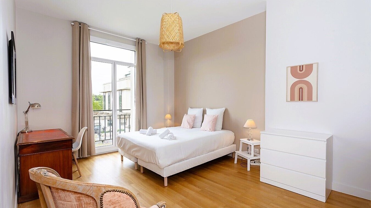 Photo of Bedroom in Tours City Centre