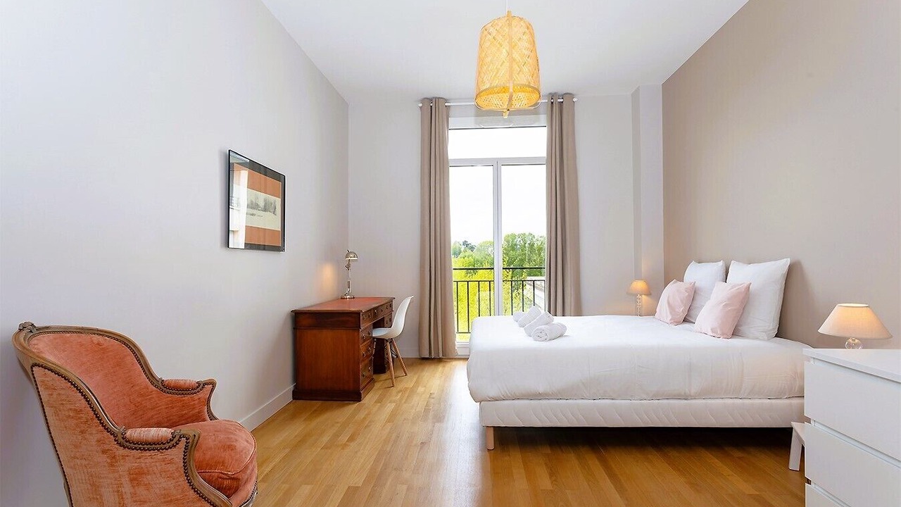 Photo of Bedroom in Tours City Centre