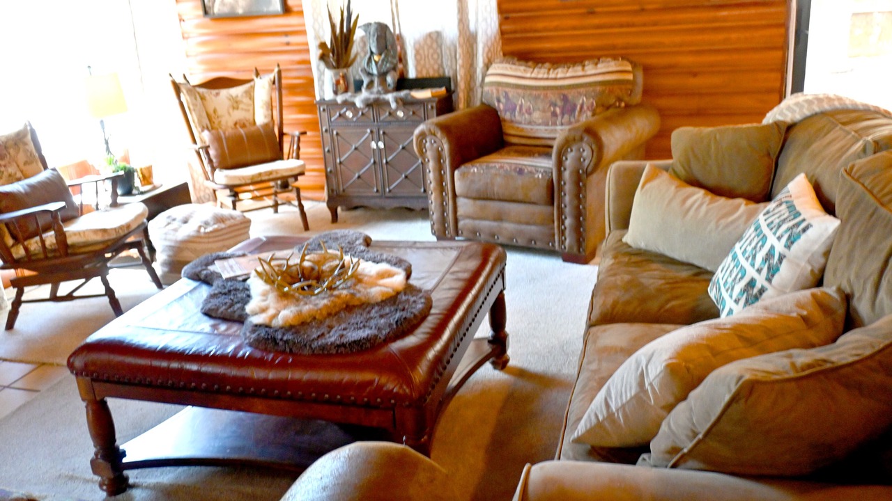 Photo of Livingroom in Fall River
