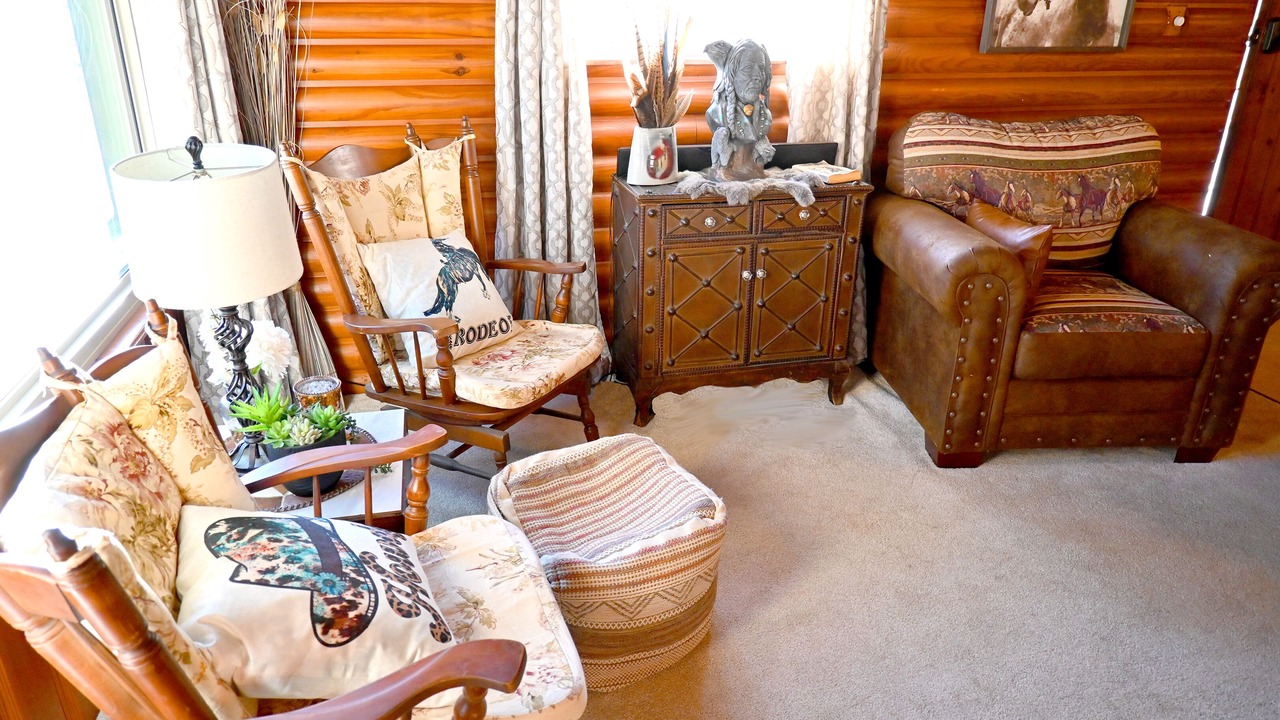 Photo of Livingroom in Fall River