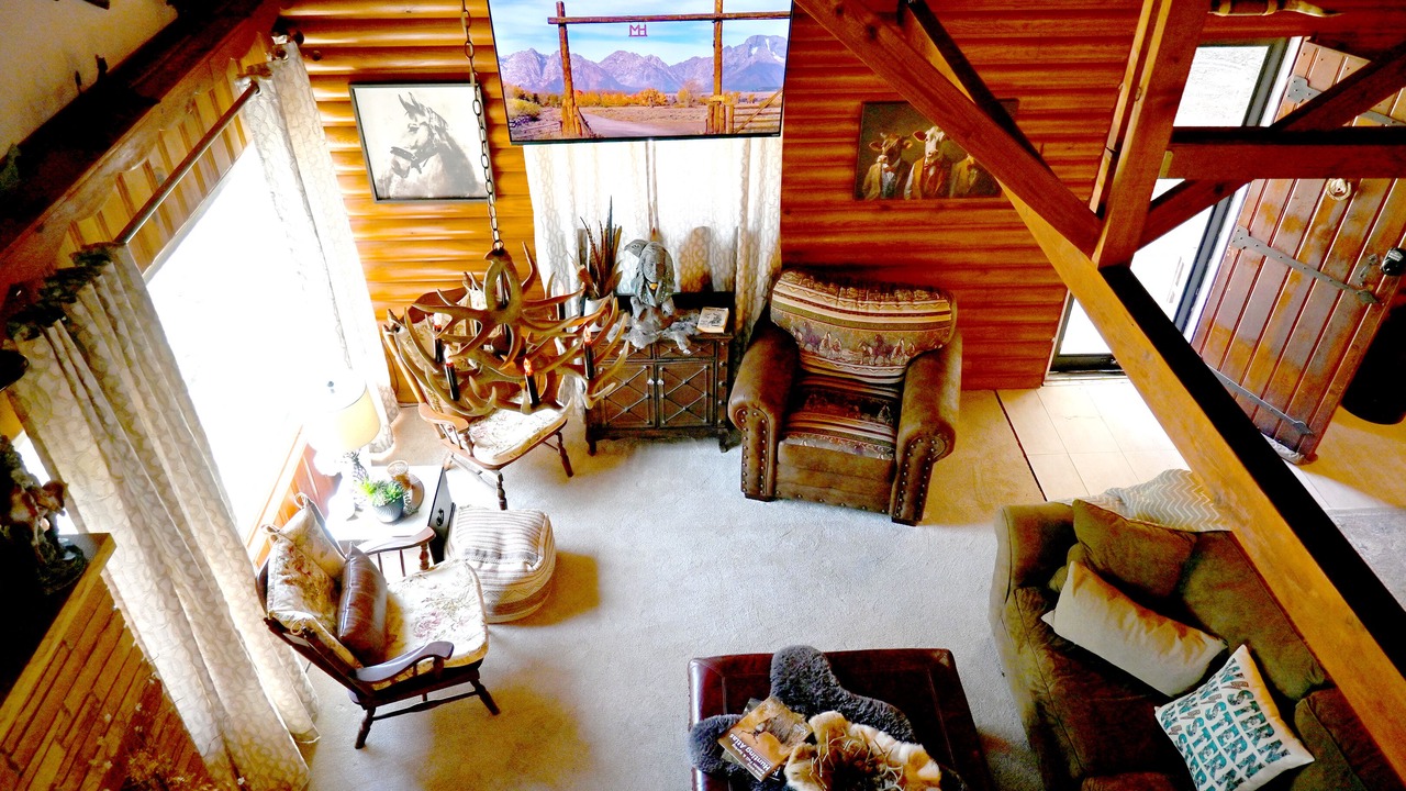 Photo of Livingroom in Fall River