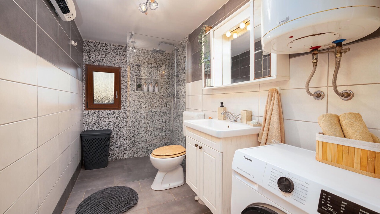 Photo of Bathroom in Jadreski