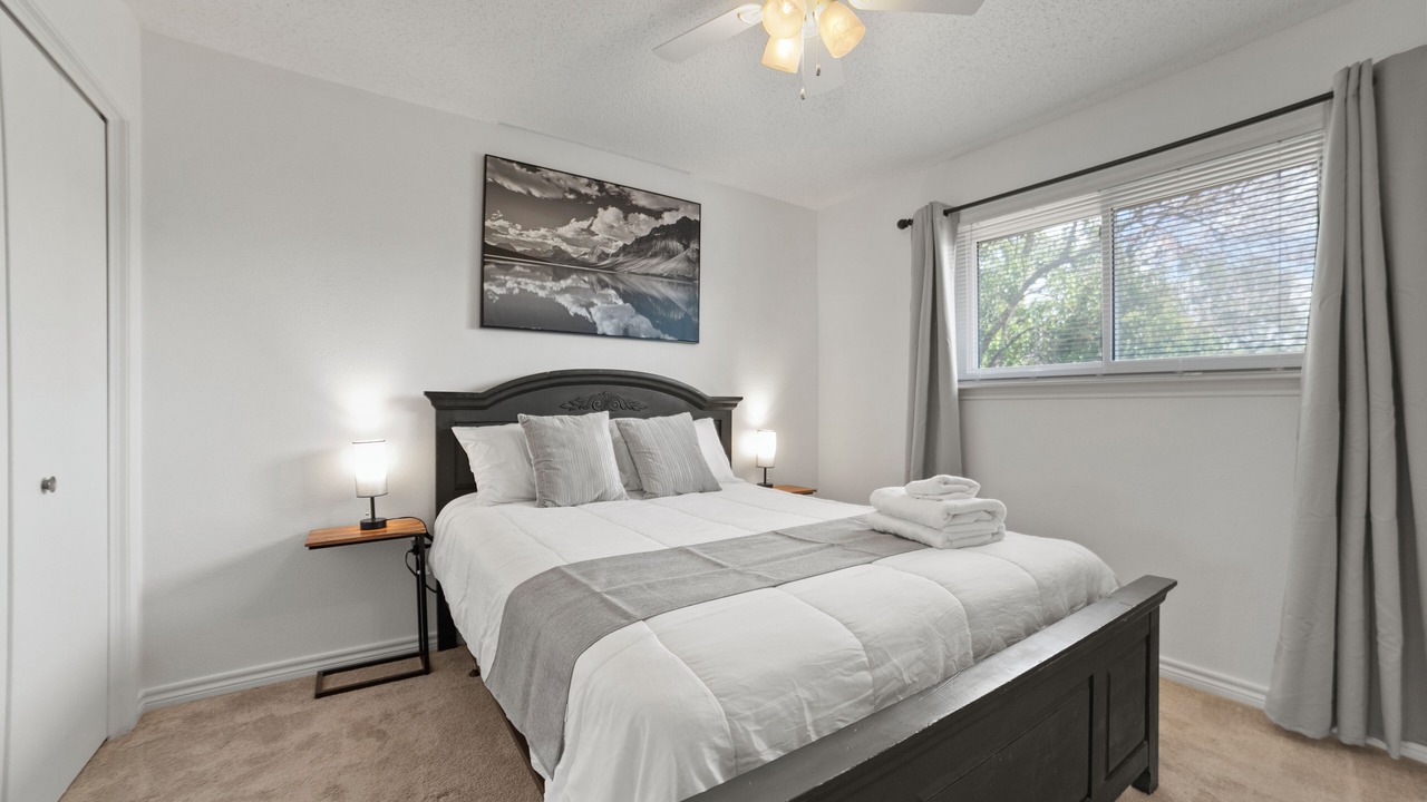 Photo of Bedroom in Pleasant Valley