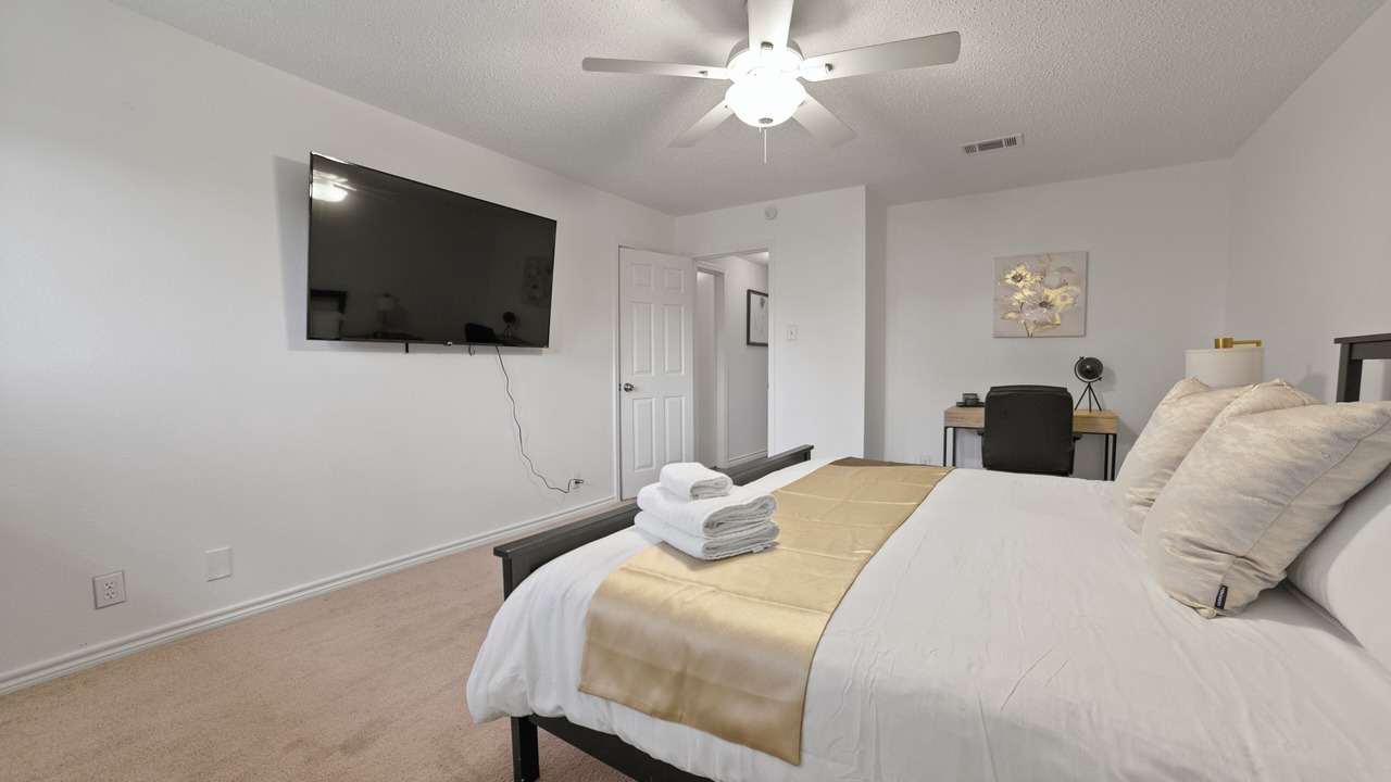 Photo of Bedroom in Pleasant Valley