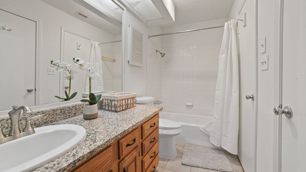 Photo of Bathroom in Pleasant Valley