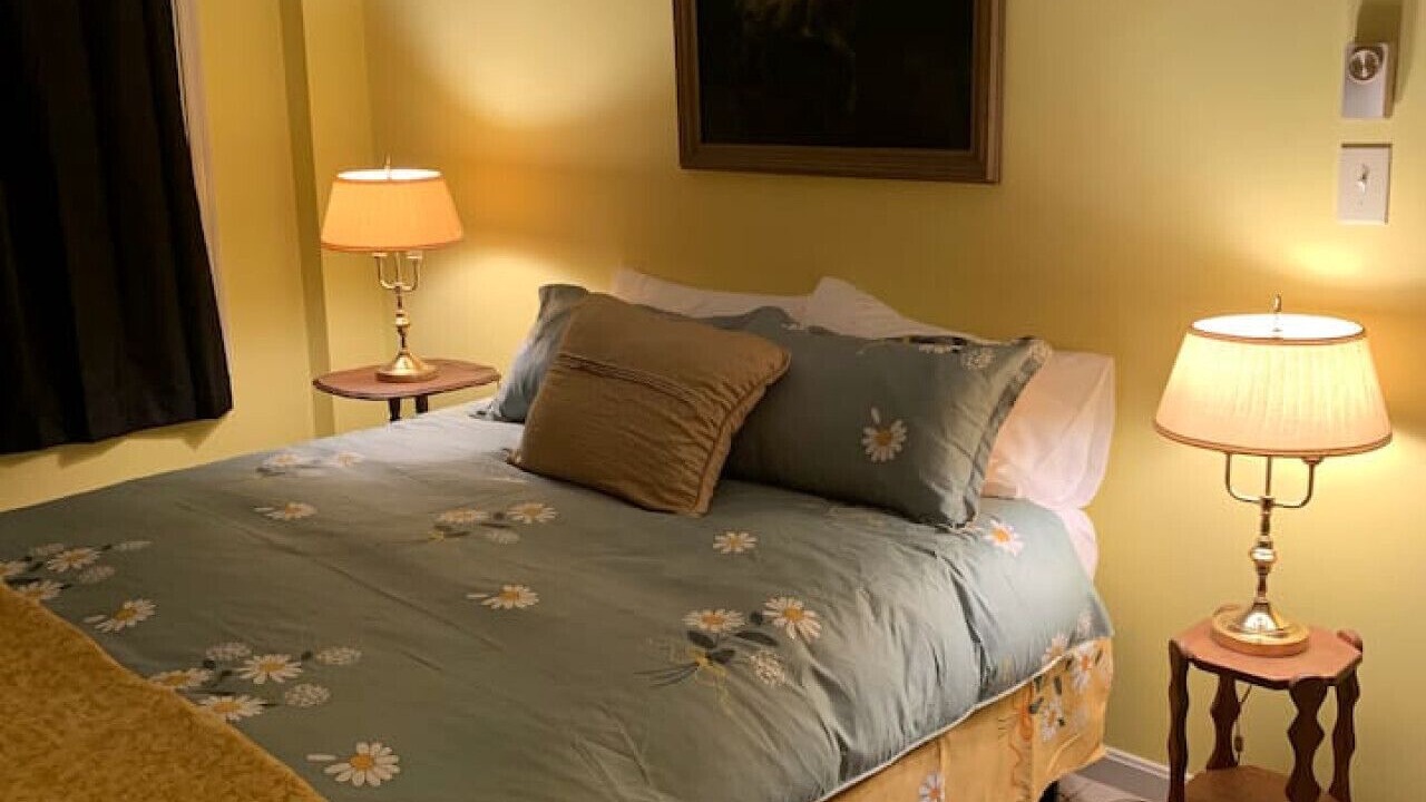 Photo of Bedroom in Mount Carmel