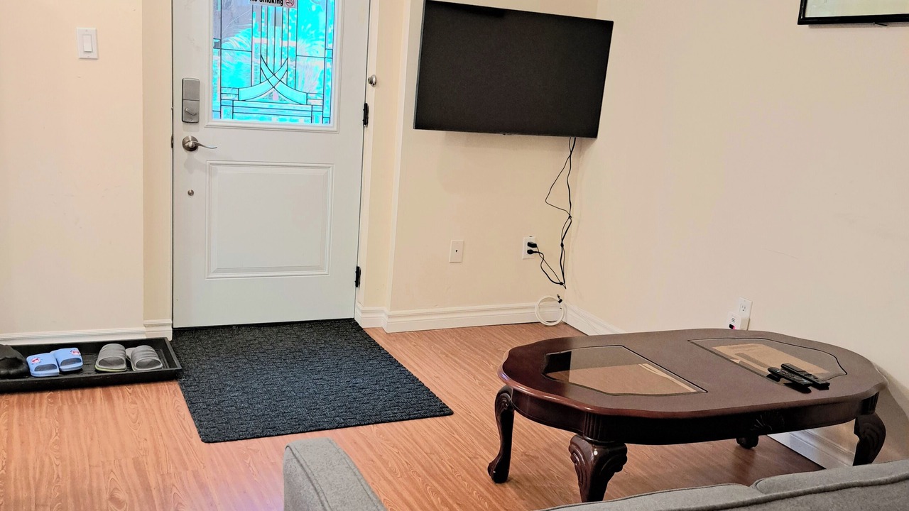 Photo of Livingroom in Richmond Hill