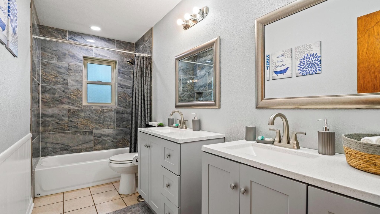 Photo of Bathroom in Denison