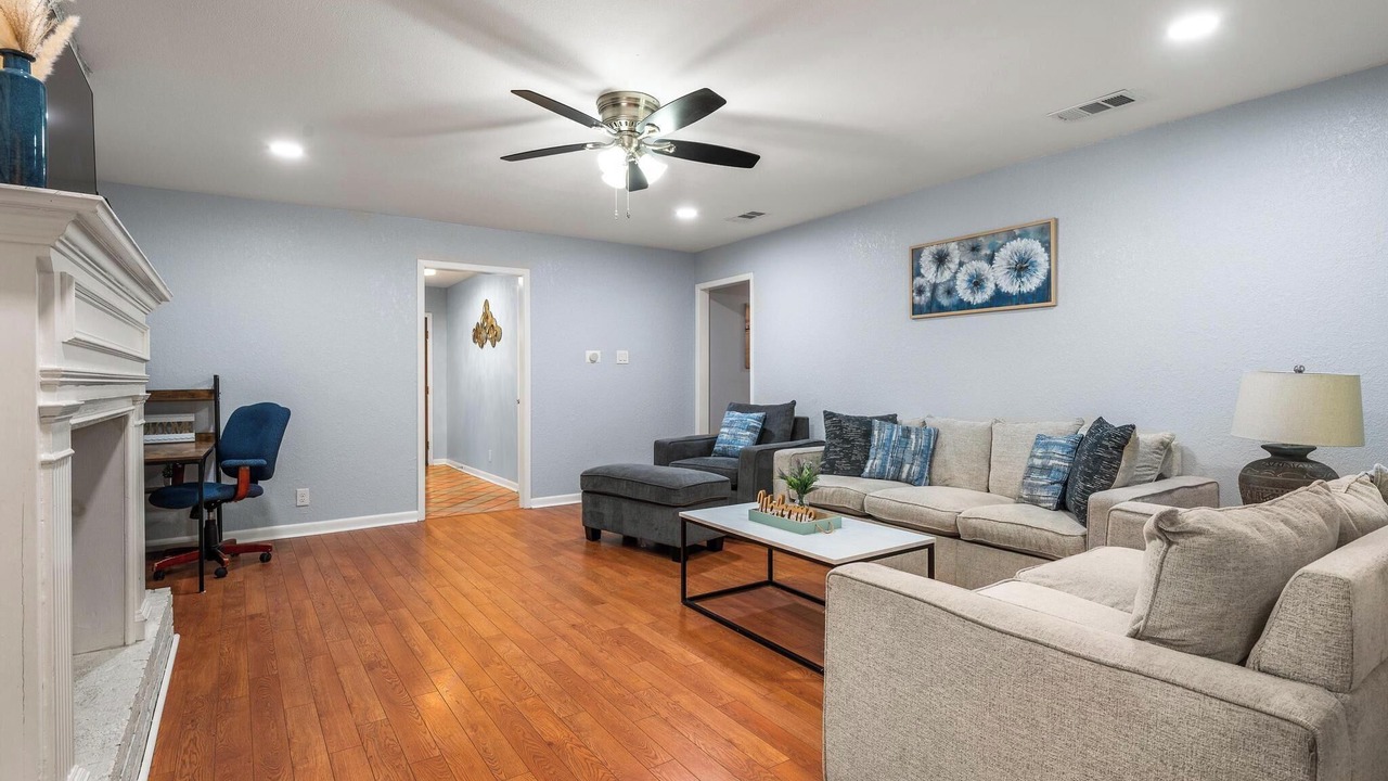 Photo of Livingroom in Denison