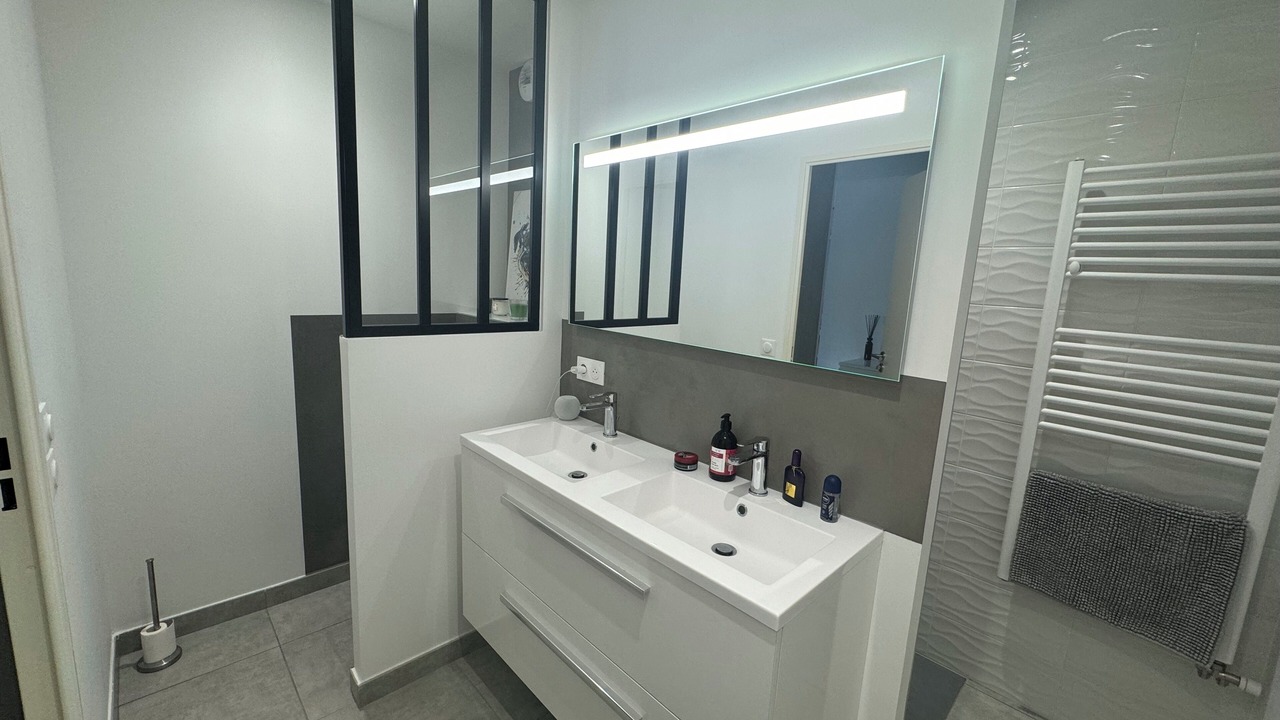 Photo of Bathroom in Pont-Eveque