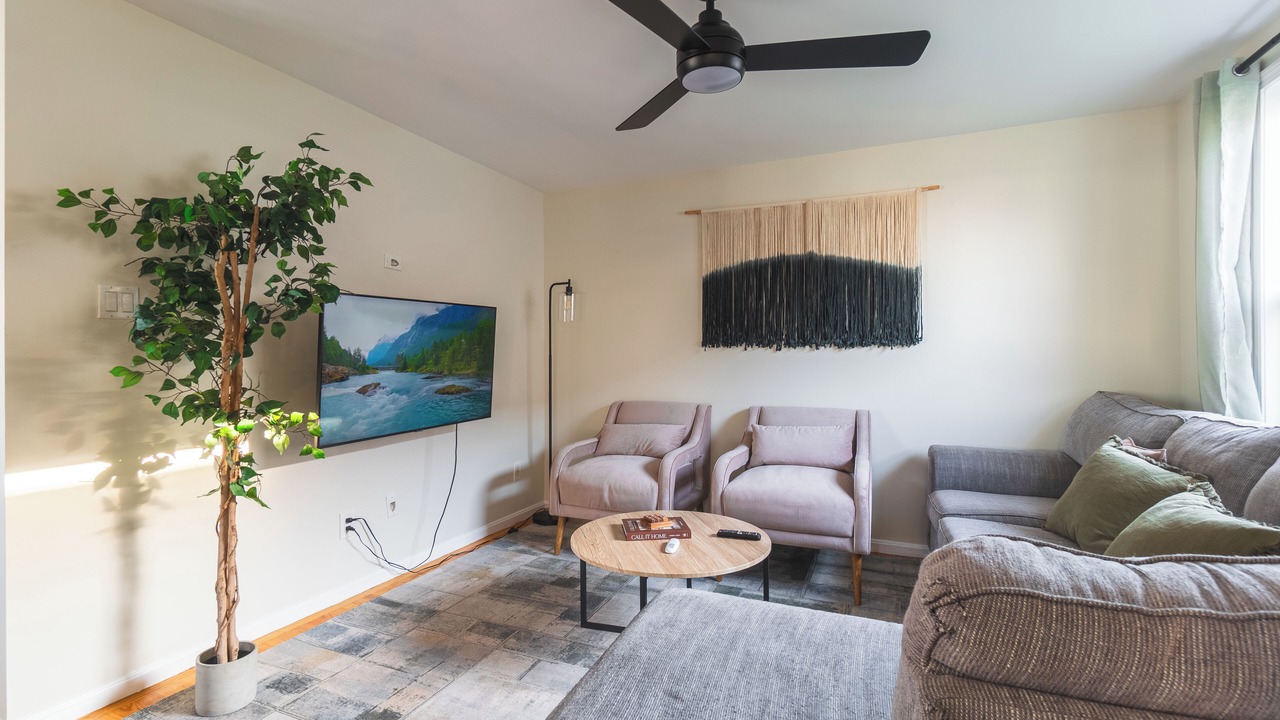 Photo of Livingroom in Revere