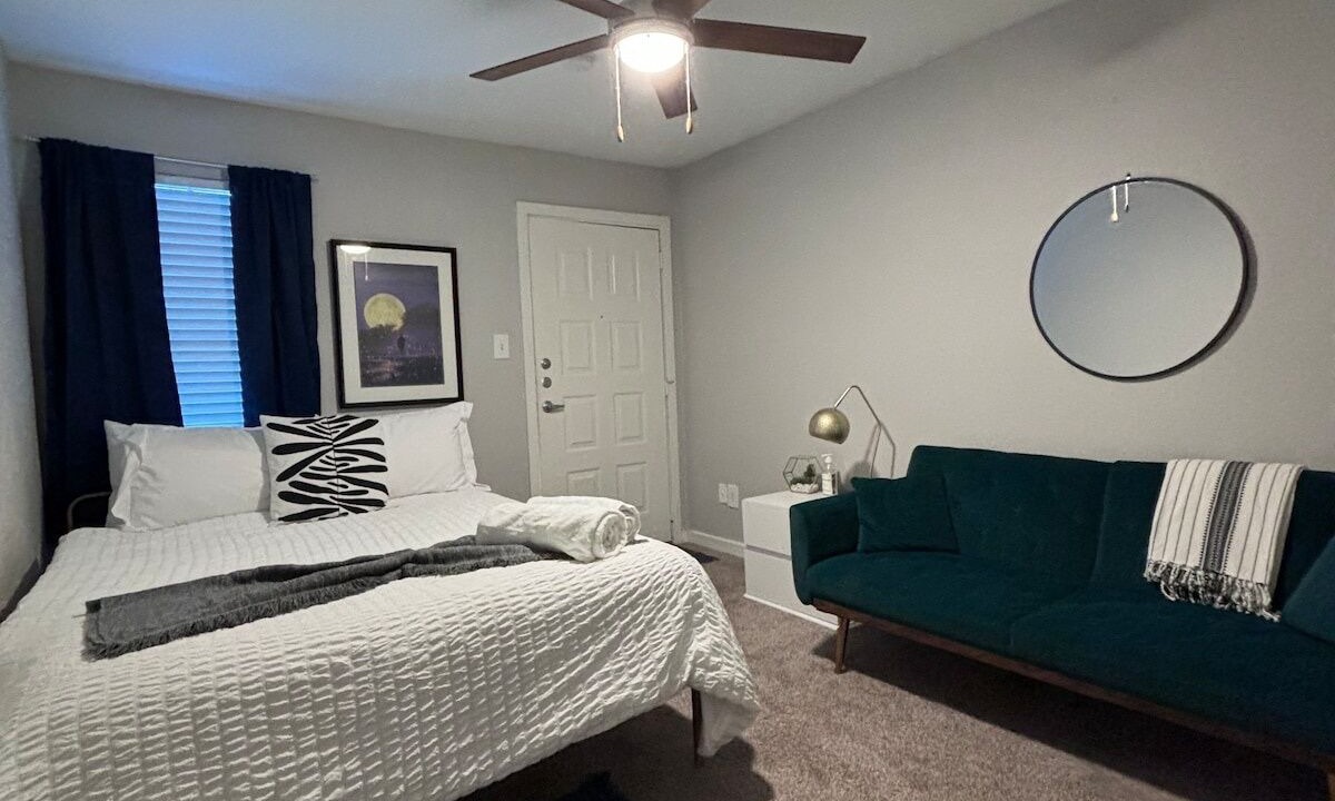 Photo of Bedroom in South Lamar