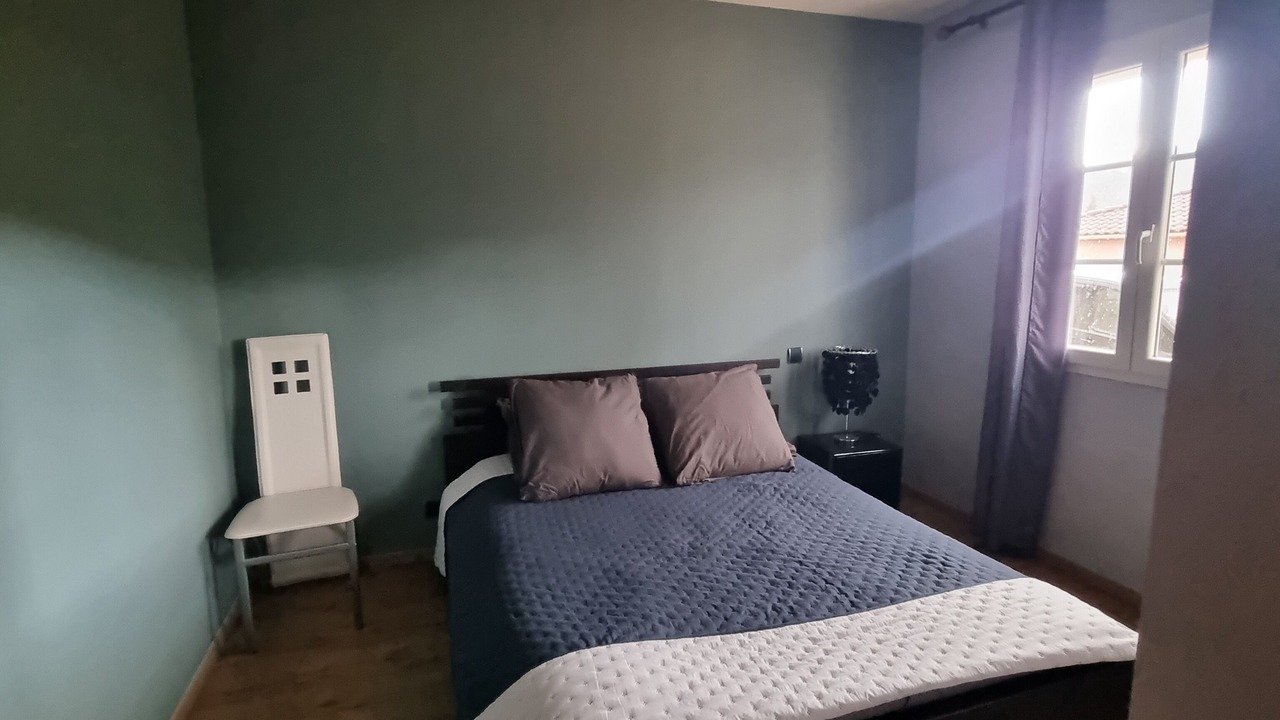 Photo of Bedroom in Lamalou-les-Bains