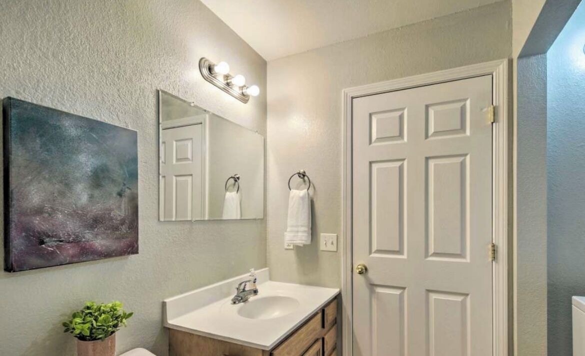 Photo of Bathroom in West Plains