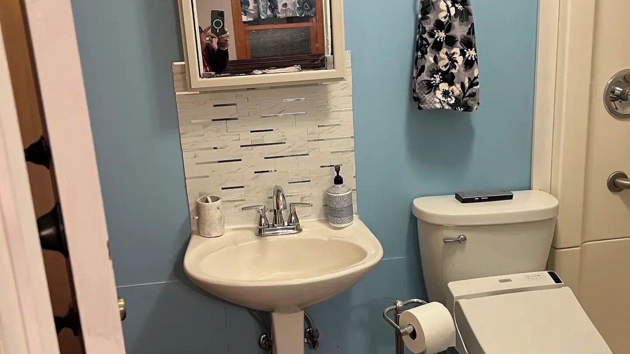 Photo of Bathroom in Drifting