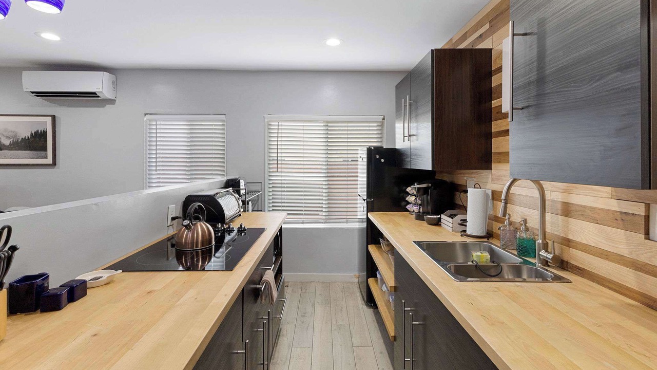 Photo of Kitchen in Barths