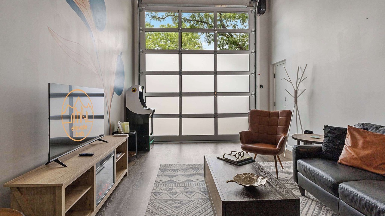 Photo of Others in Barths