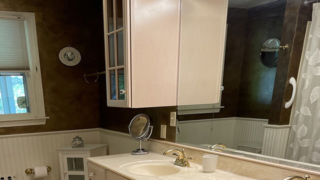 Photo of Bathroom in Damariscotta