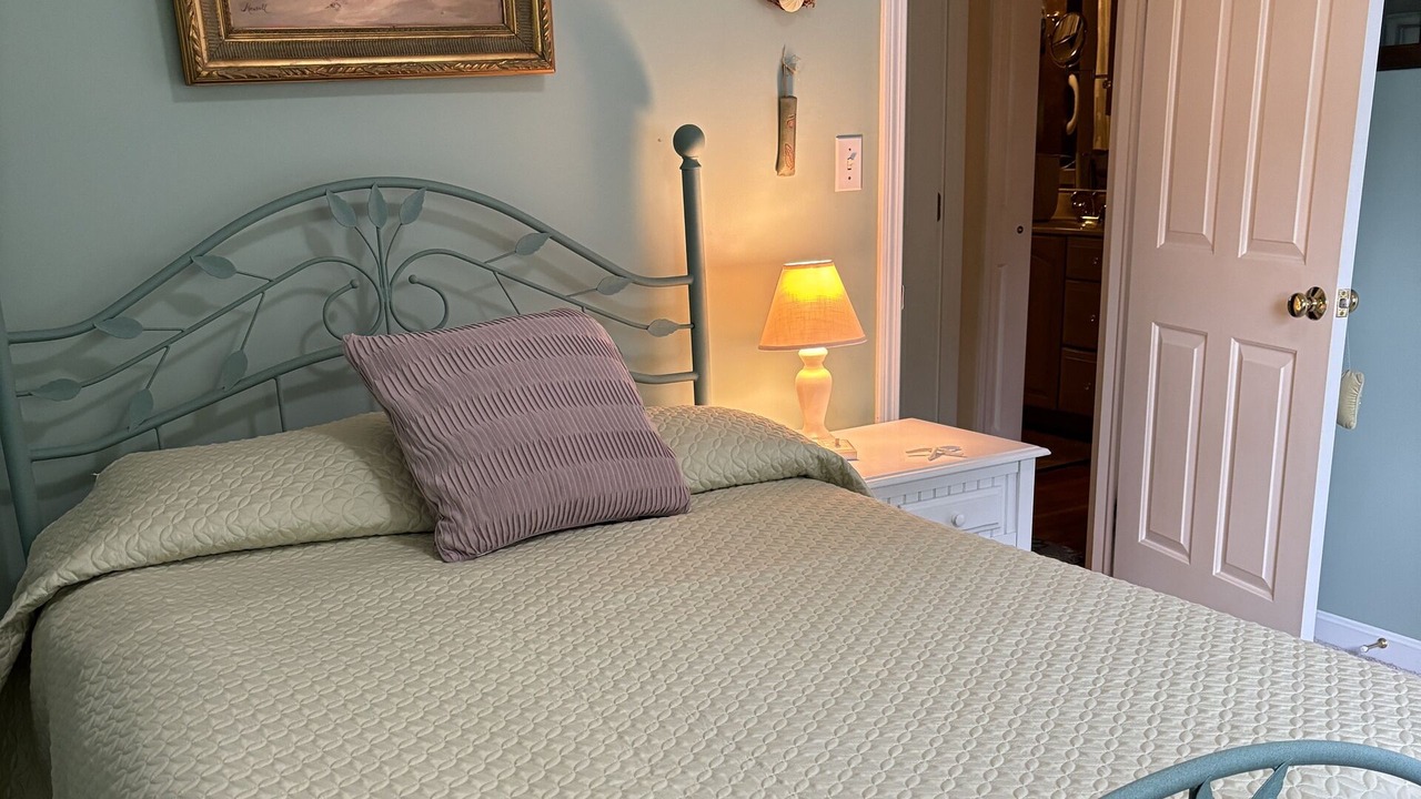 Photo of Bedroom in Damariscotta