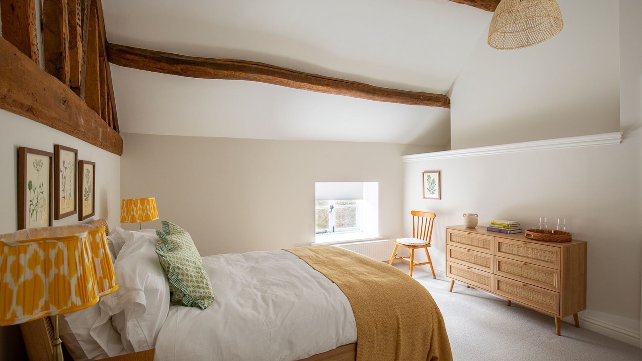 Photo of Others in South Leigh