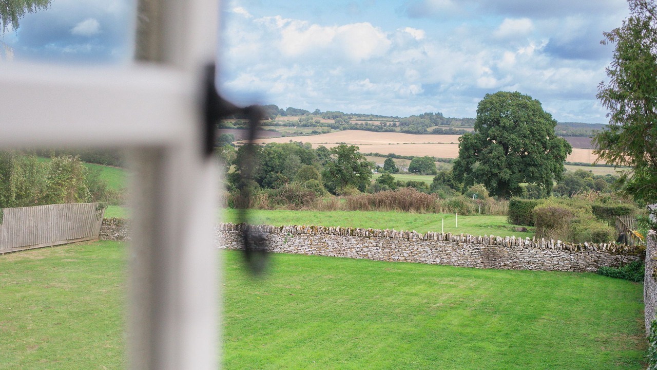 Photo of Others in South Leigh