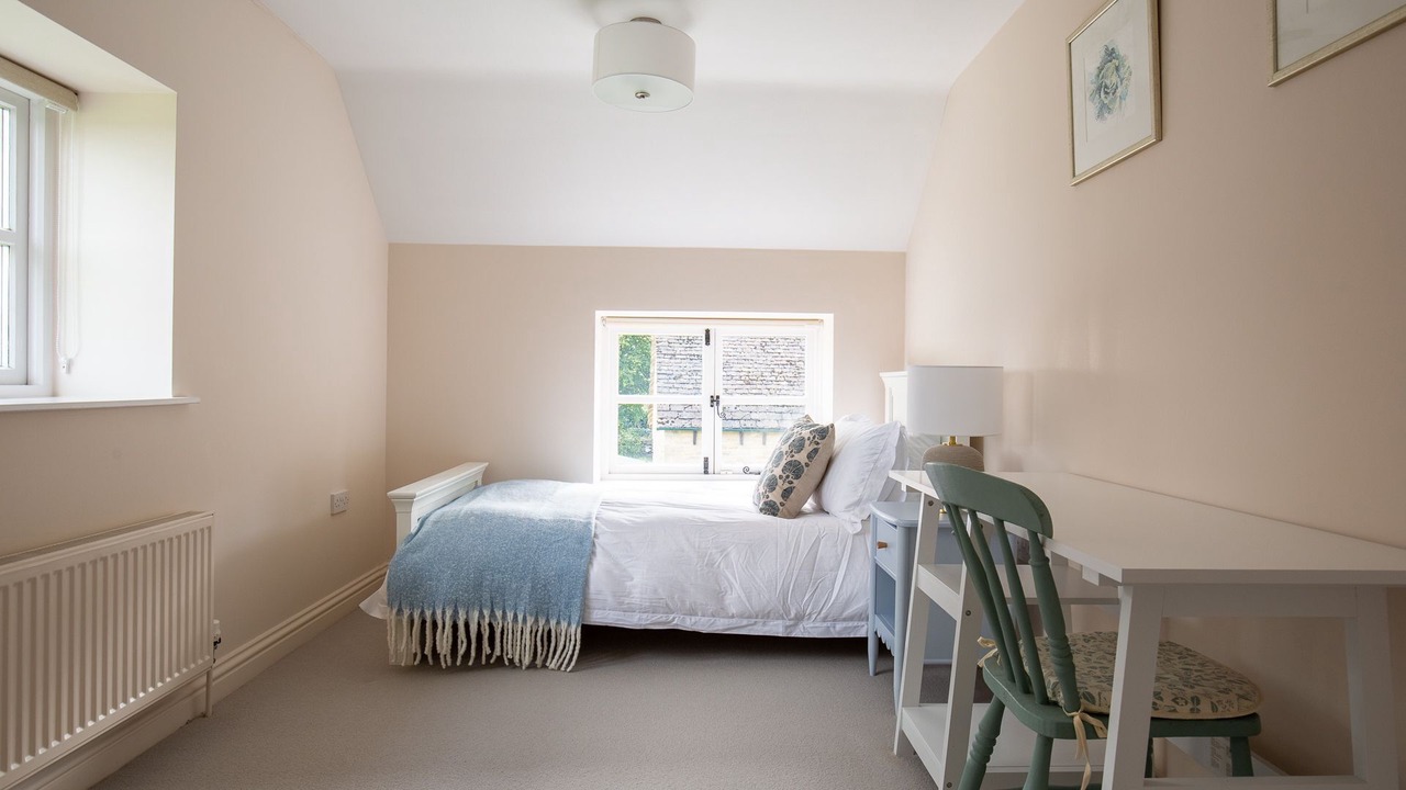 Photo of Others in South Leigh