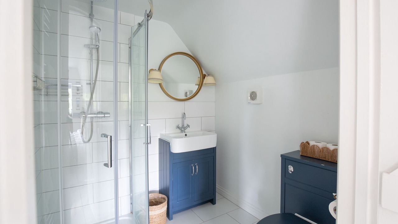 Photo of Others in South Leigh