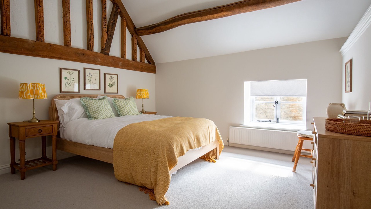 Photo of Others in South Leigh