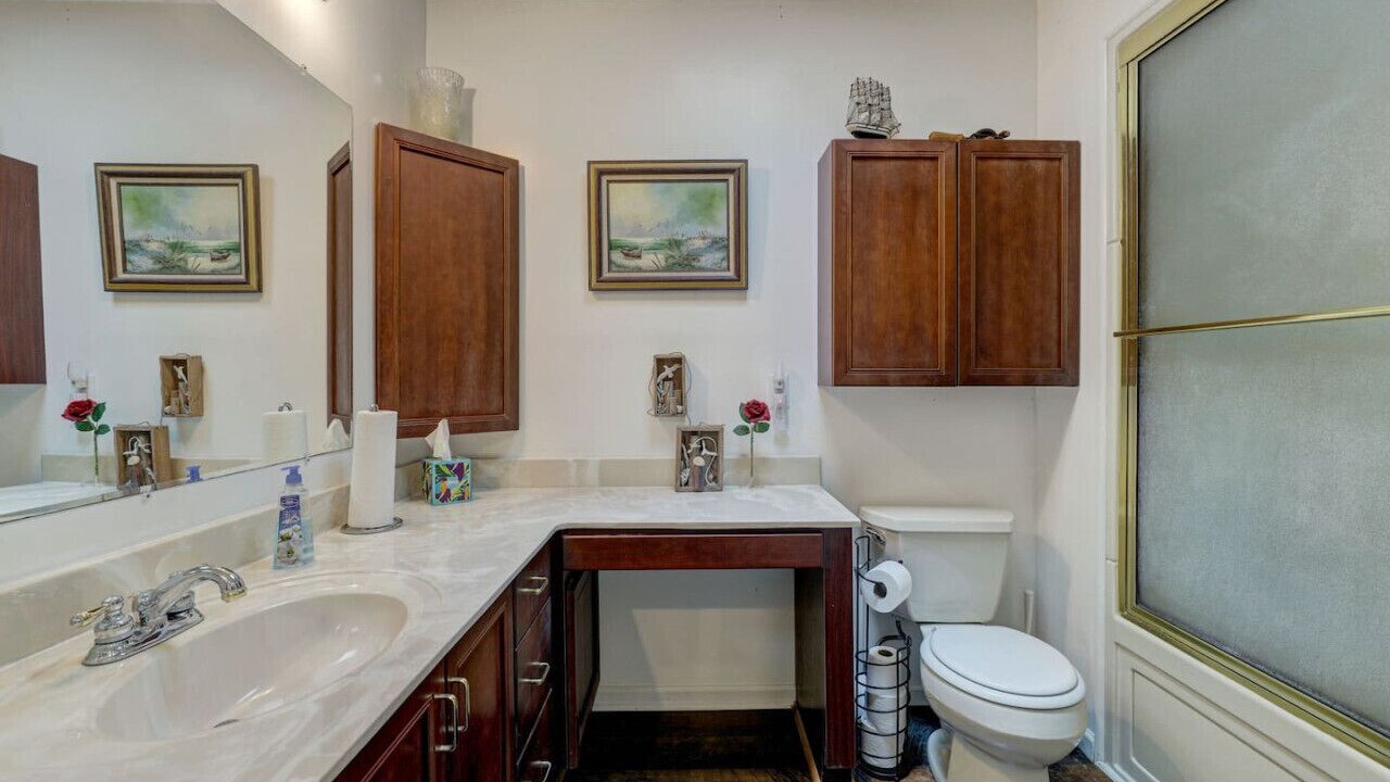 Photo of Bathroom in Green Cove Springs