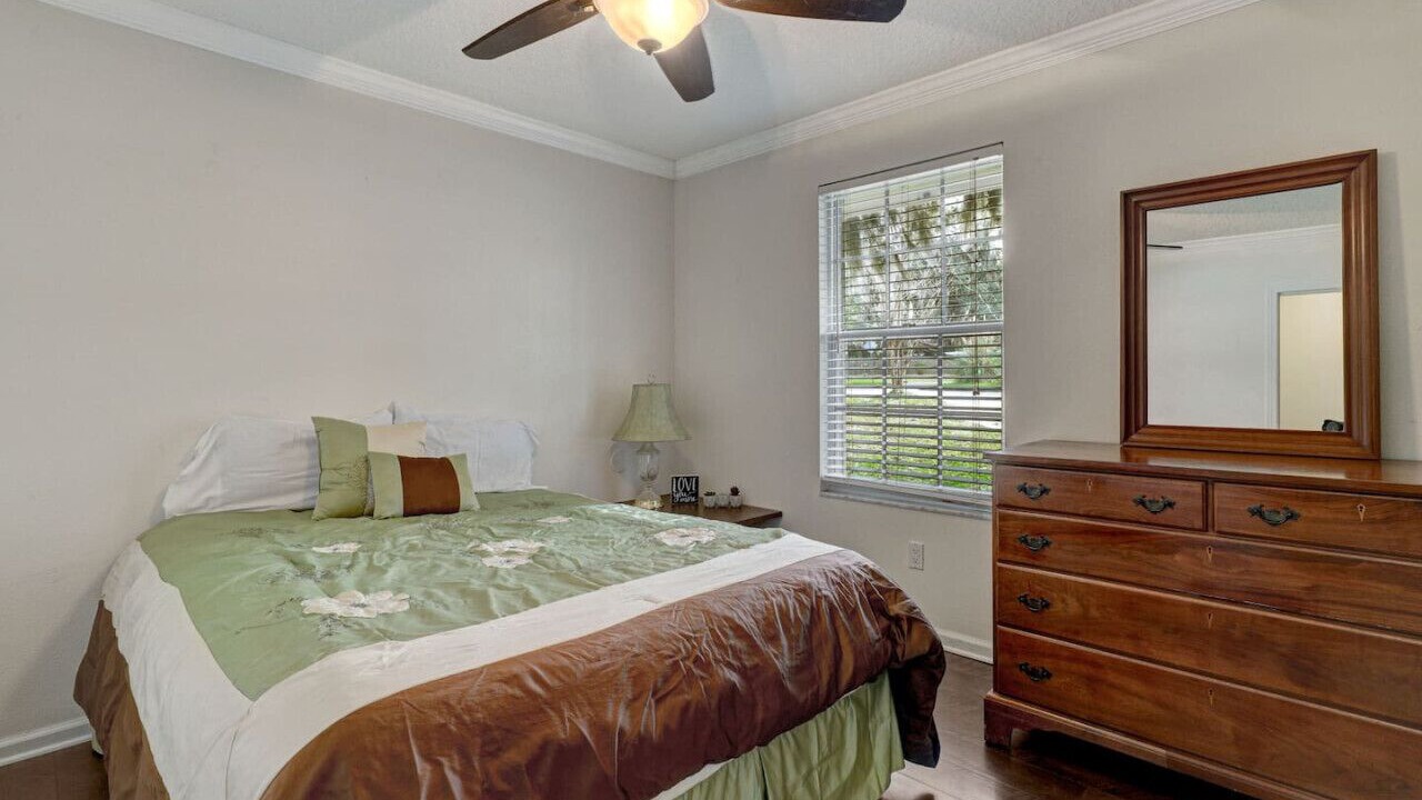 Photo of Bedroom in Green Cove Springs