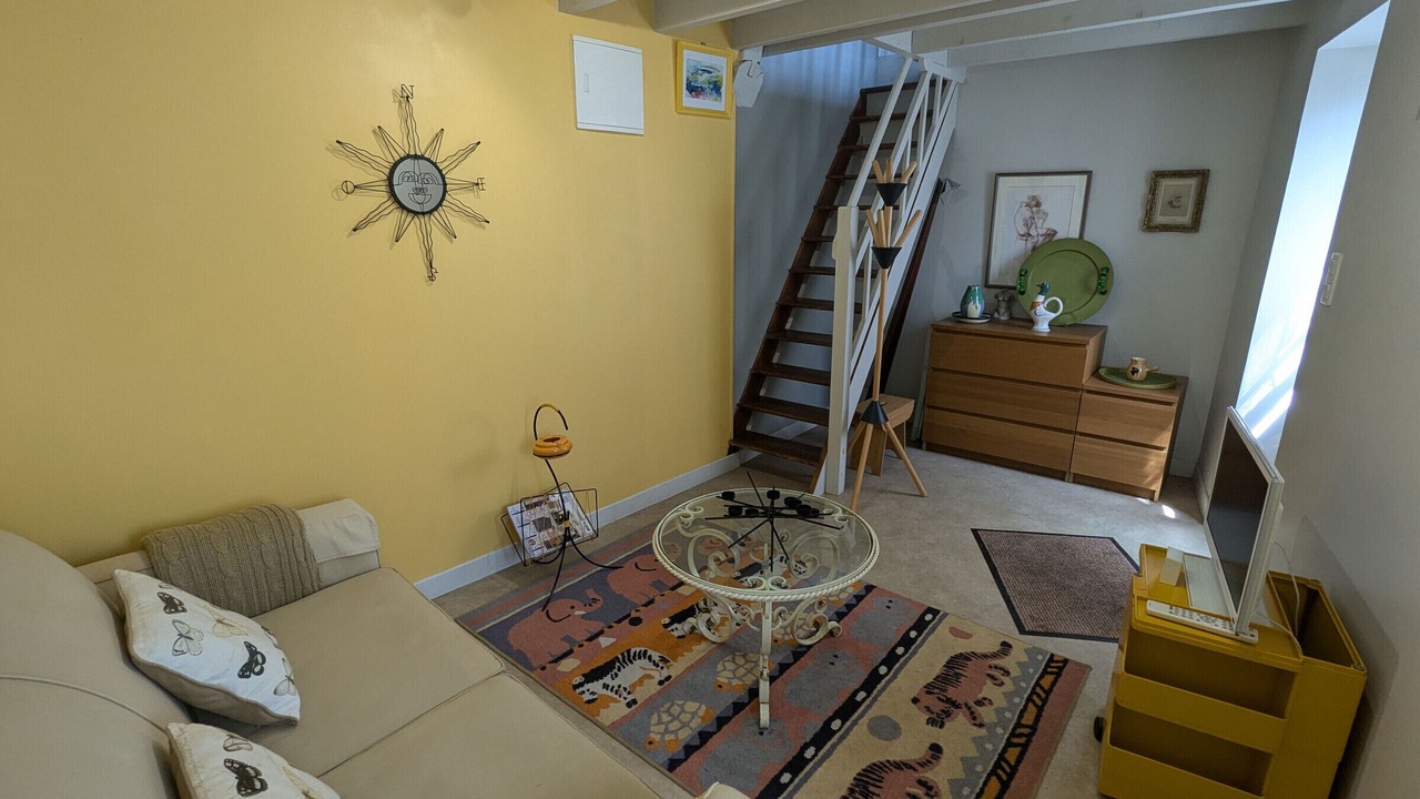 Photo of Livingroom in Yevre-le-Chatel