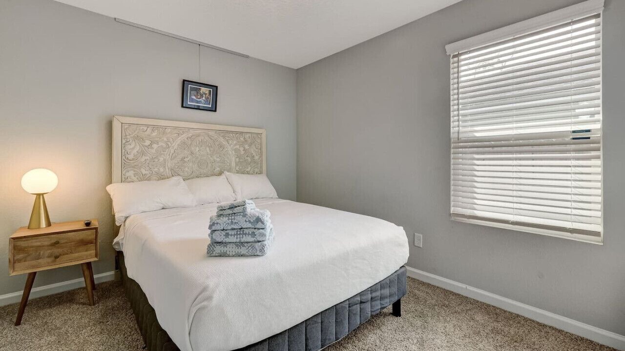 Photo of Bedroom in Murray Hill