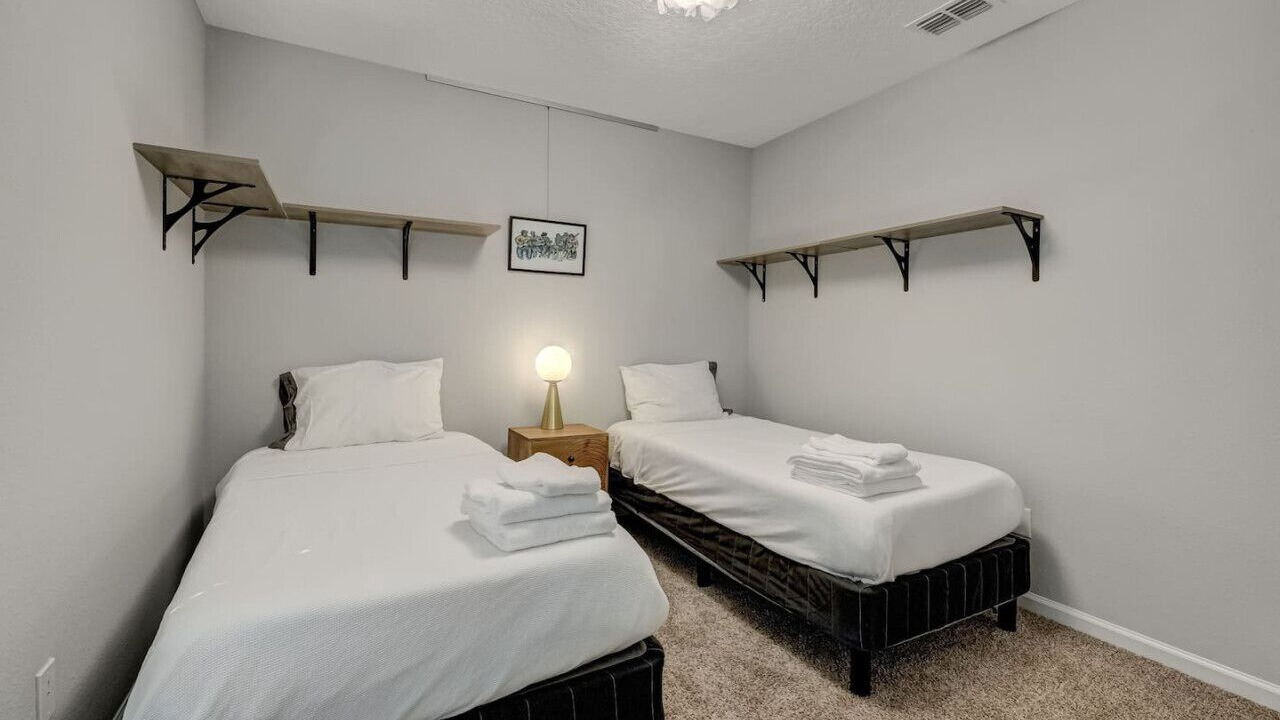 Photo of Bedroom in Murray Hill