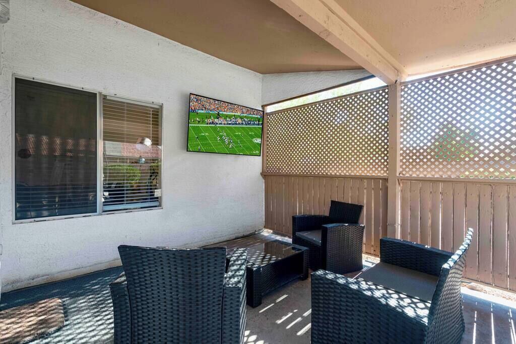 Photo of Patio Balcony in Horizons West