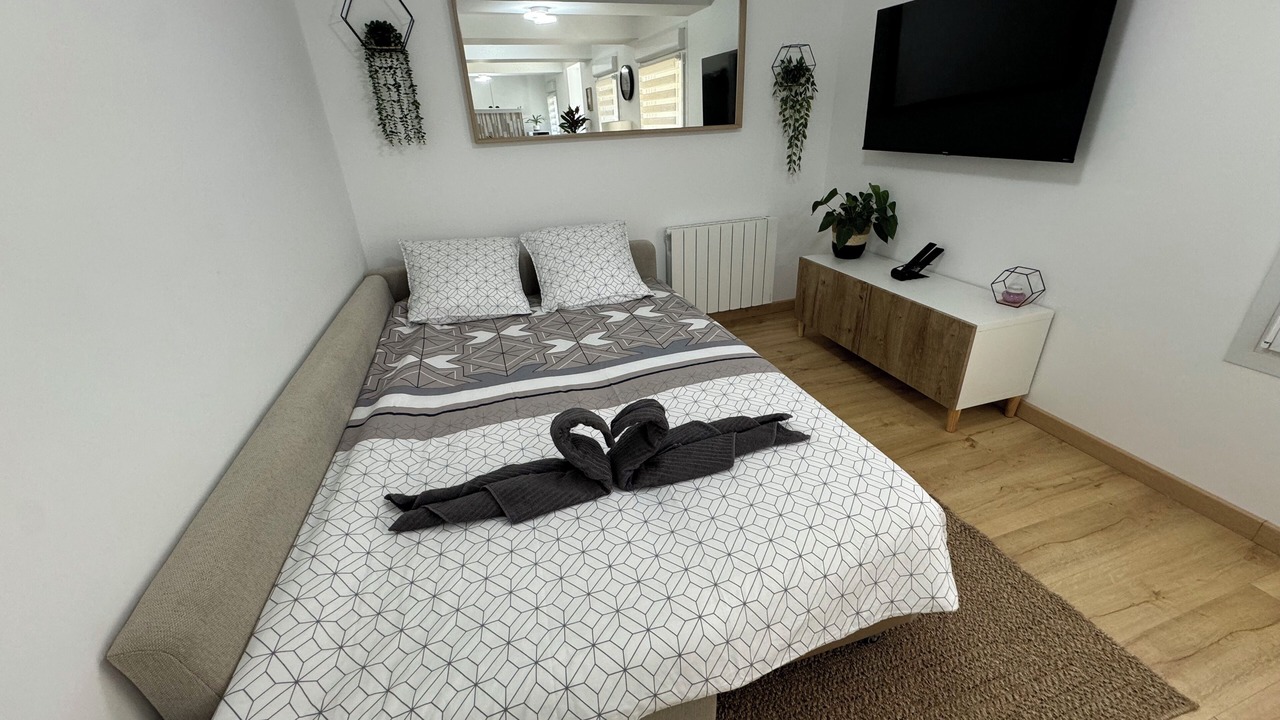 Photo of Bedroom in Saint-Symphorien-d'Ancelles