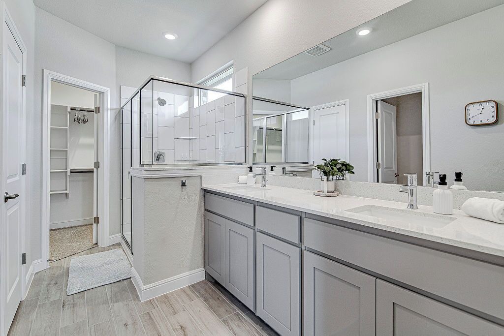 Photo of Bathroom in Joshua