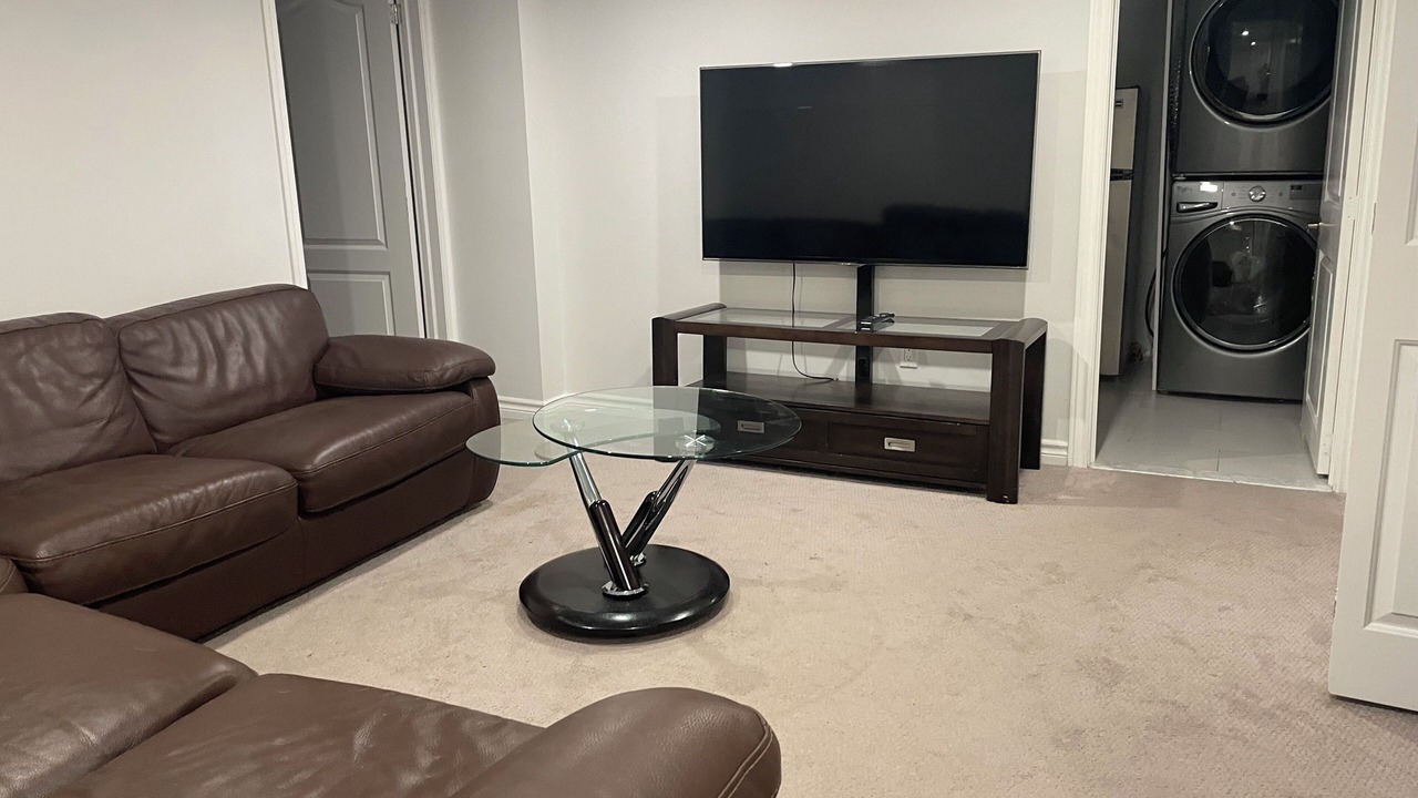 Photo of Livingroom in Richmond Hill