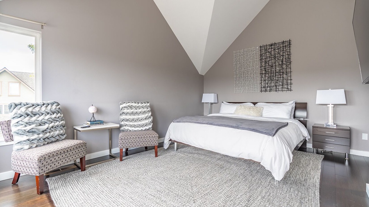 Photo of Bedroom in Southeast Magnolia