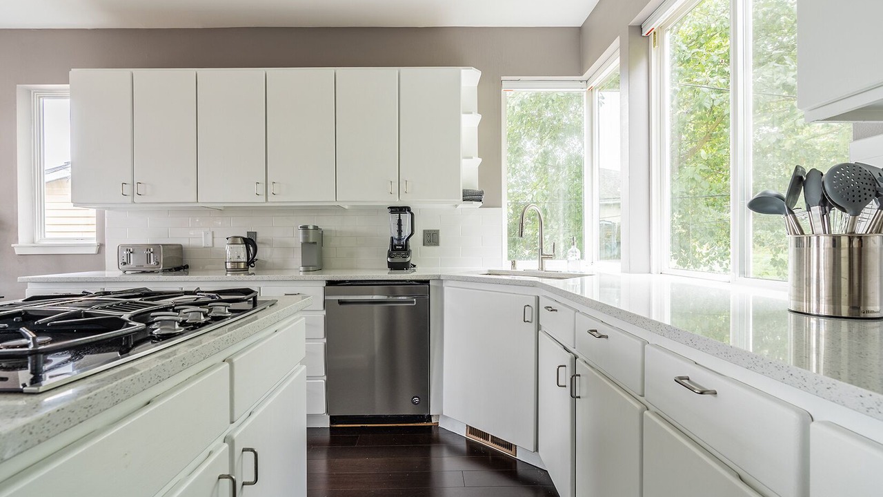 Photo of Kitchen in Southeast Magnolia