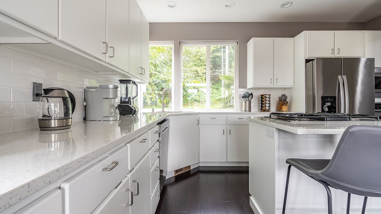 Photo of Kitchen in Southeast Magnolia