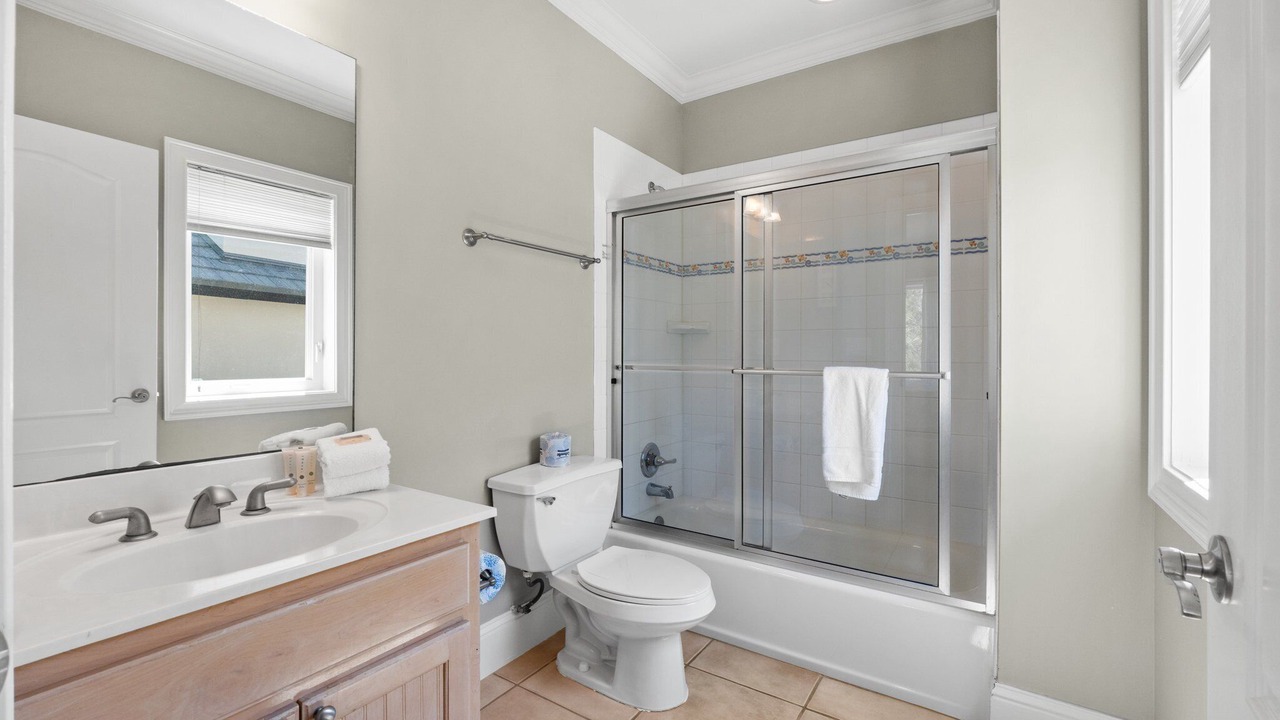 Photo of Bathroom in Plantation