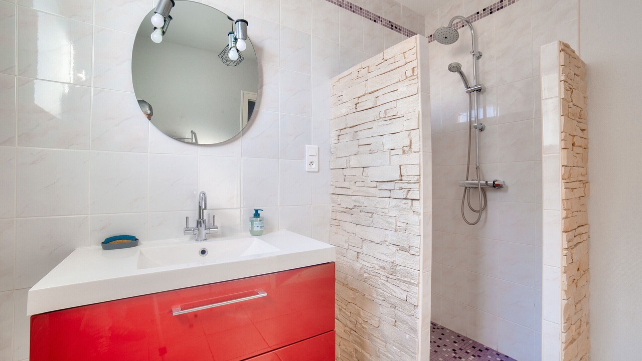 Photo of Bathroom in Saint-Vincent-sur-Jard
