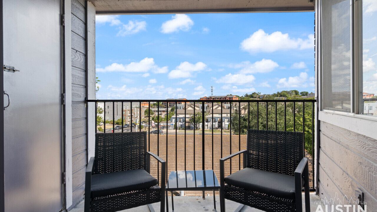 Photo of Patio Balcony in Riverside