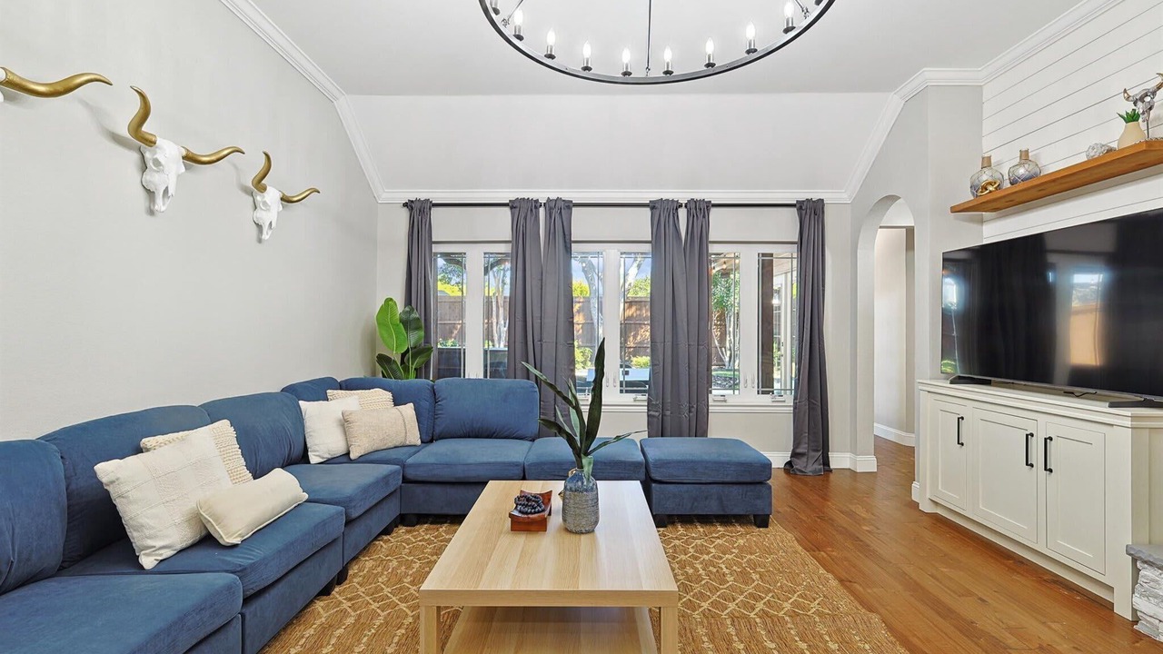 Photo of Livingroom in Corinth