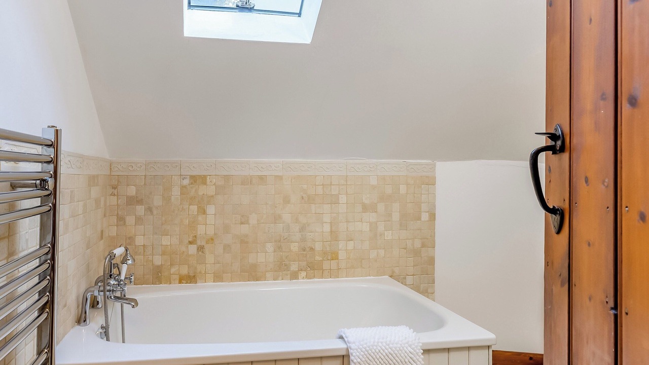 Photo of Bathroom in Clovelly