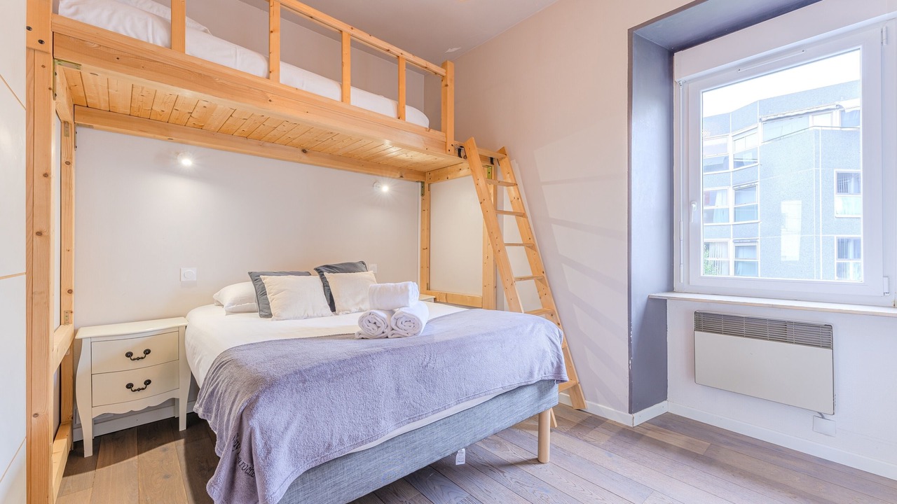 Photo of Bedroom in Quai de la Fosse